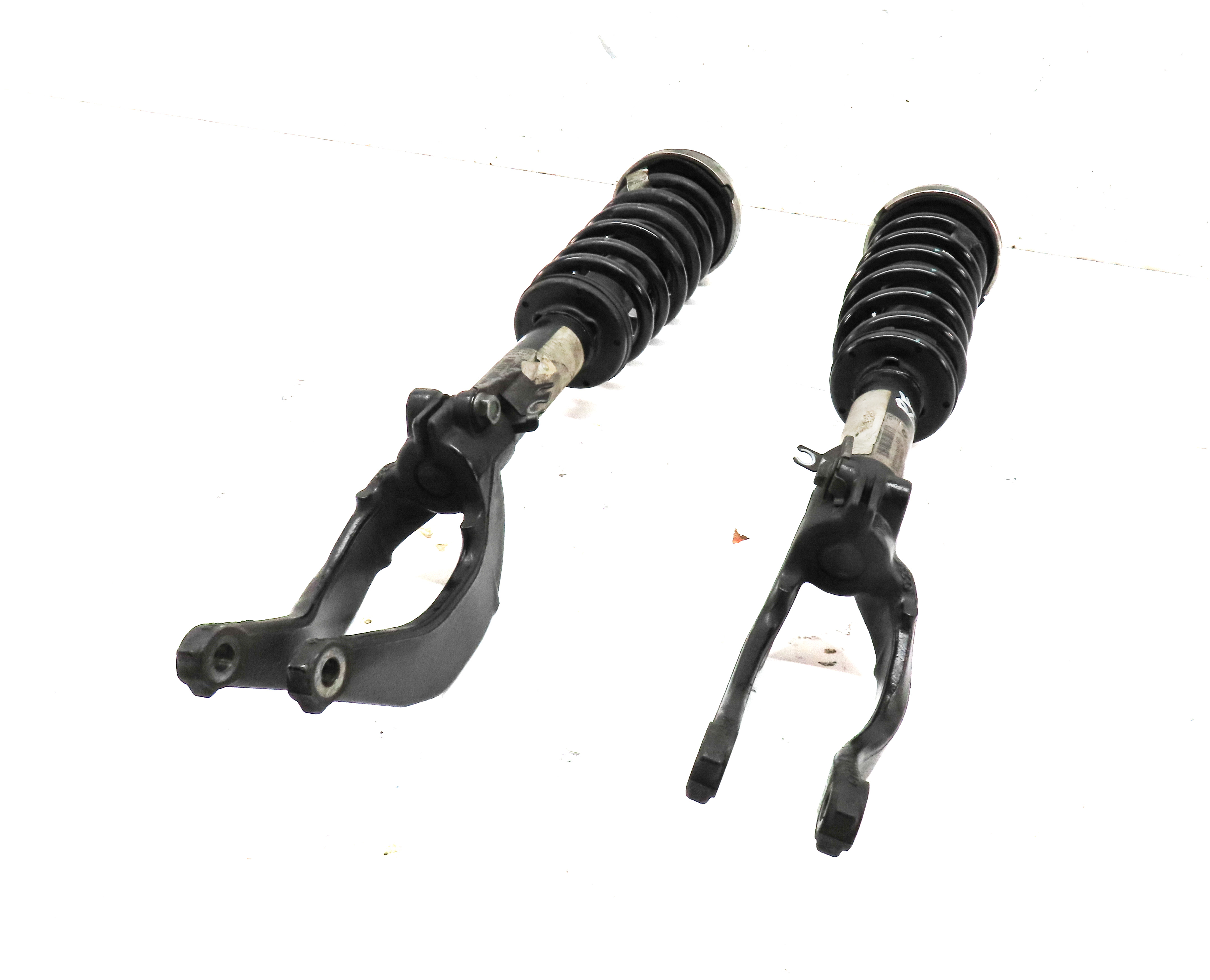 2007-2010 BMW X5 (E70) 3.0L FRONT LEFT & RIGHT (STANDARD) SHOCK STRUT SET (2) — exact item pictured